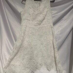 Elegant Lace Bridal Dress in Cream